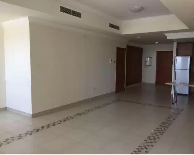 Residential Ready Property 1 Bedroom S/F Apartment  for rent in Doha #12972 - 1  image 